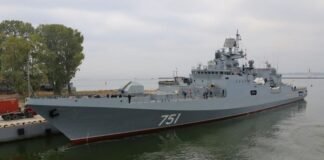 Украинские дроны атаковали два военных корабля РФ в Новороссийске