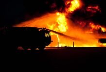 Беспилотники атаковали нефтебазы в Краснодарском крае РФ и в оккупированном Крыму, — соцсети (фото, видео)