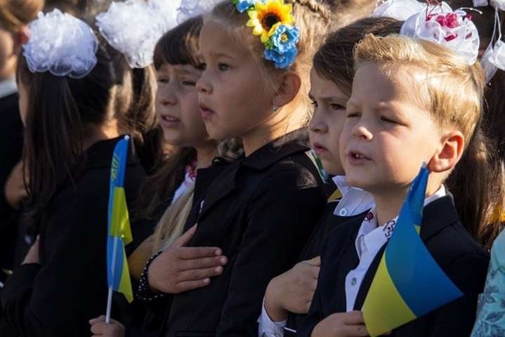 Помощь на детей в Украине теперь будут платить по-новому: что изменится