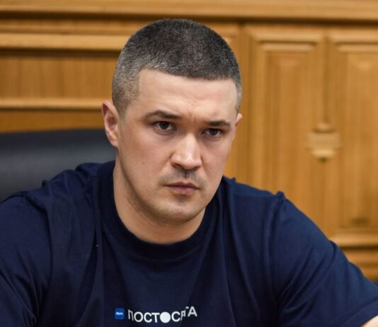 Кабмин уволил двух заместителей министра обороны