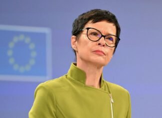 ЕС может начать переговоры с Украиной о вступлении уже летом, — еврокомиссар