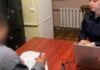 В Одессе мужчина выломал зеркало полицейского авто: ему объявили подозрение