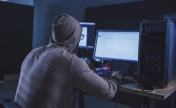 Мошенники массово выдают себя за СБУ, рассылая украинцам «повестки»