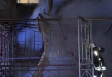 Российские беспилотники атаковали юг Одесщины: загорелись балконы и автомагазин, — ФОТО