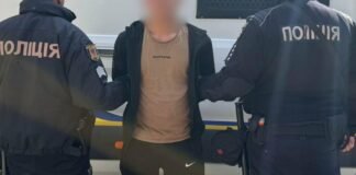 В Одессе банда мужчин грабила людей прямо на улицах, — ФОТО