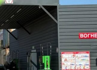 Тонны горючего и подпольные заправки: на Одесщине разоблачили схему