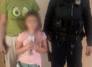 Патрульные помогли 6-летней девочке, заблудившейся в Одессе