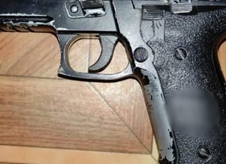 В Одессе пассажир с пистолетом напал на таксиста посреди поездки, — ФОТО