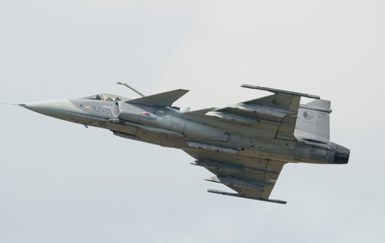 Украинские пилоты уже обучаются на истребителях Gripen