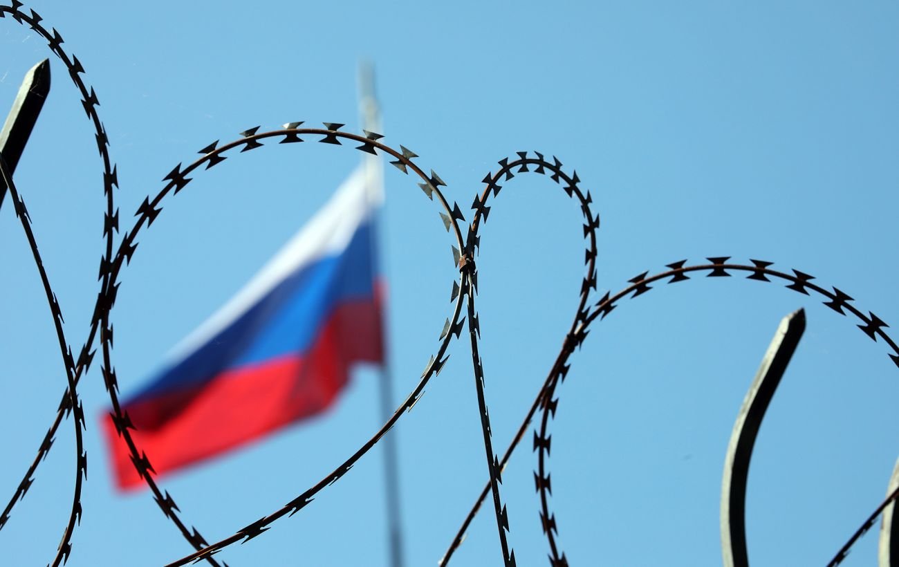 В ЕС продлили санкции против РФ за нарушение прав человека: что известно