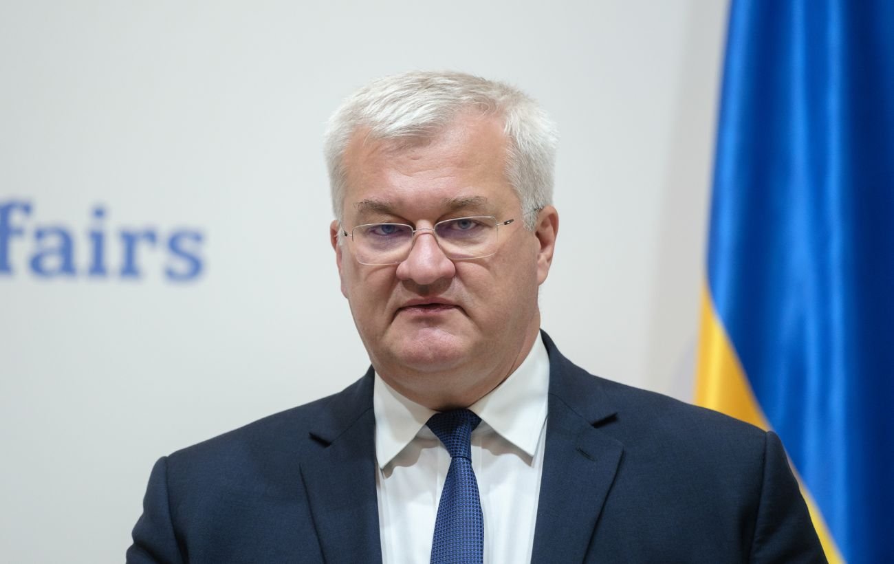 Украина и Венгрия начали экспертные консультации, — Сибига