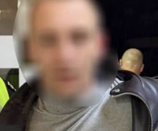 Стрельба возле жилых домов в Одессе: стражи порядка «скрутили» вооруженного мужчину на Среднефонтанской, — ФОТО