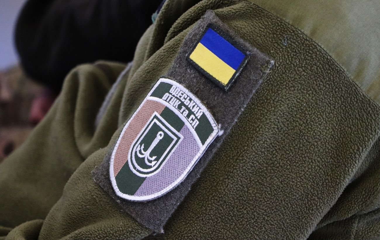 В Одессе напали на авто ТЦК, часть военнообязанных сбежала
