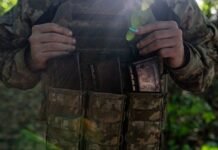 Проданы или на складе? Что не так с громким заявлением ВСК по «бронежилетам Миндича»