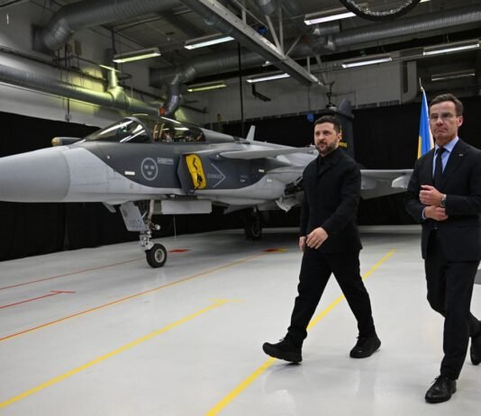 Швеция продаст Украине истребители Gripen нескольких модификаций