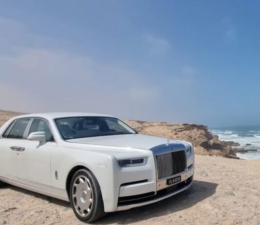 Завидная выносливость: Rolls-Royce Phantom проехал 775 тыс. км всего за семь лет (видео)