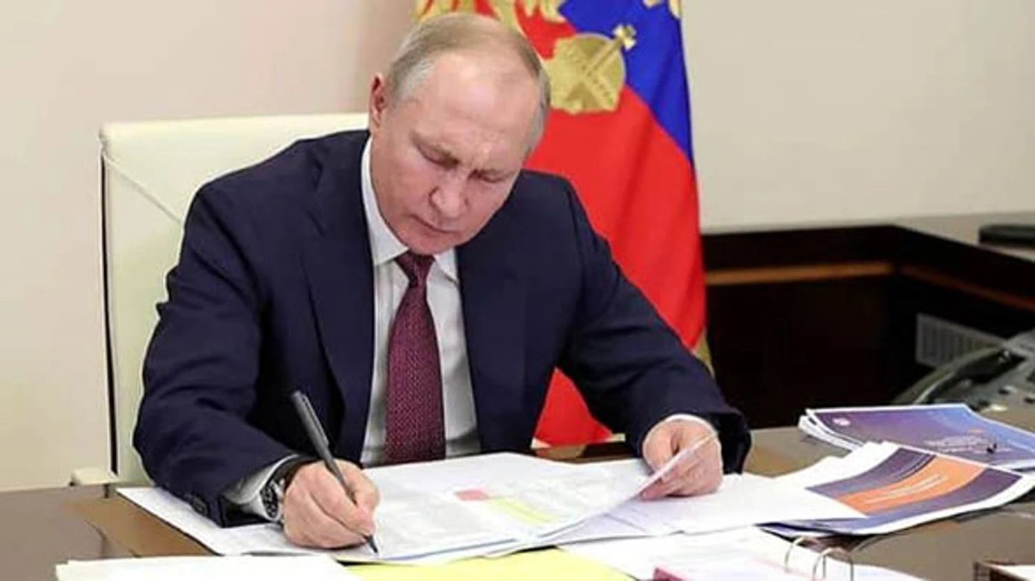 Россия тратит на войну 65 млрд рублей в день, а военные расходы достигли рекордного уровня — СМИ