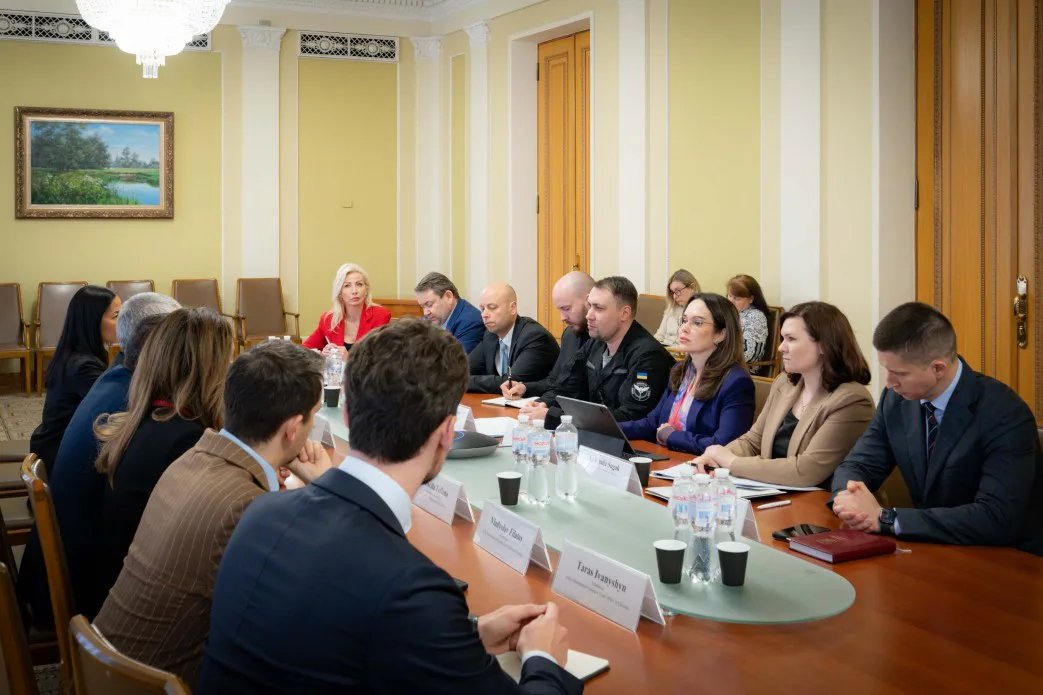 Украина настроена продолжать структурные реформы — Буданов встретился с миссией МВФ