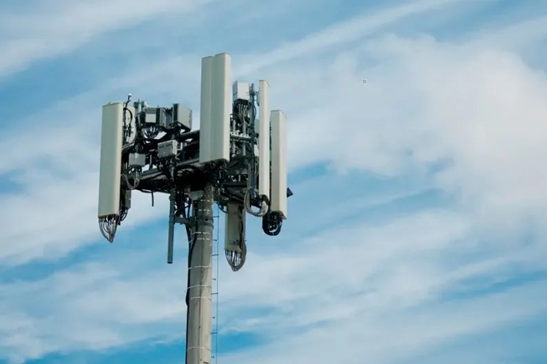 рф может запустить 5G, который не будет поддерживаться большинством смартфонов из-за нетипичных частот — разведка