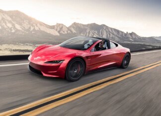 Презентацию «ракетного» Tesla Roadster перенесли