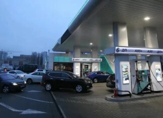 Дефицит бензина в россии добрался до Сибири и Дальнего Востока — СМИ