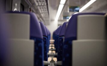 Массированная атака рф привела к задержке ряда поездов более чем на три часа