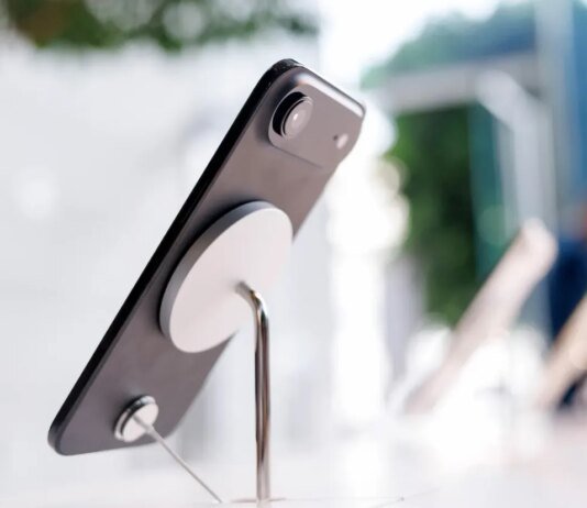 Apple готовит iPhone Air второго поколения с улучшенной камерой