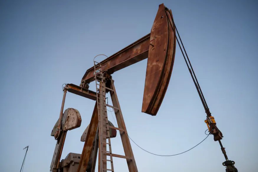 Цены на нефть упали более чем на 3% после прогресса в переговорах США и Ирана