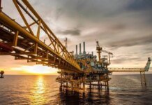 Мировые цены на нефть упали до самого низкого уровня впервые с начала войны США и Ирана