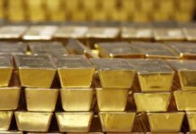 Цена золота стабилизировалась около 4 тысяч долларов после резкого падения