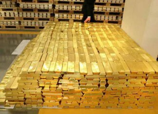 Золото удерживается на уровне 4015 долларов, а серебро — 57 долларов за унцию после новых данных об инфляции в США