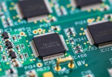 Apple и Microsoft повышают цены из-за дефицита чипов — кризис может продлиться до 2028 года — Bloomberg