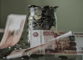 В рф массово возвращаются к наличным из-за кризиса доверия к банкам — разведка