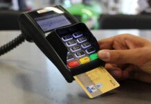 Из-за жары и проблем со светом в работе Ощадбанка произошел масштабный сбой