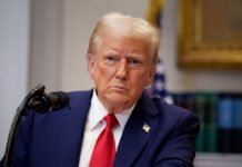 Трамп объявил о полном открытии Ормузкого пролива