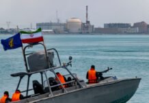 Блокировка Ормузского пролива: худший сценарий для мира и три варианта для Украины