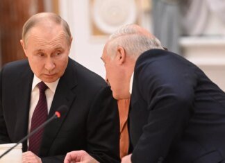 «Не вызывает паники»: Путин рассказал, как Лукашенко отреагировал на ультиматум Зеленского