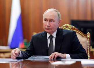Переговоры или эскалация: Путин боится потерять Крым и должен выбрать один из вариантов, — СМИ