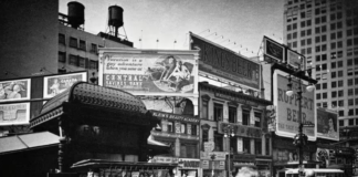 Старые фотографии американцев 1936 и 1938 годов озадачили людей: что попало в кадр