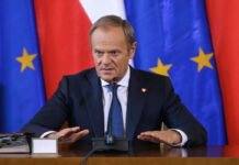 «Много вложили, чтобы преодолеть демонов прошлого»: Туск предупредил Киев из-за скандала с УПА
