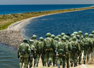 Перерезали оккупантам пути снабжения: россияне начали покидать Кинбурнскую косу, — командир ОТУ «Одесса»