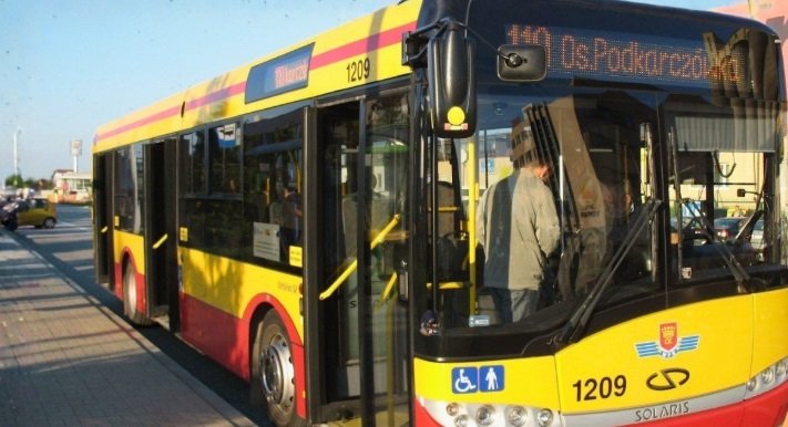 Польские депутаты отказали Виннице в автобусах из-за улицы Бандеры: поляки сами открыли сбор