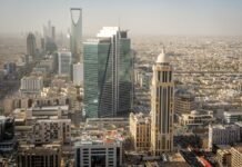 Вертолет нефтяного гиганта разбился в Саудовской Аравии, 14 погибших