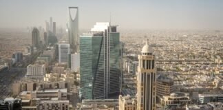 Вертолет нефтяного гиганта разбился в Саудовской Аравии, 14 погибших