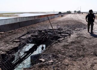 Движение перекрыто: Сальдо заявил о новом повреждении мостов возле Чонгара