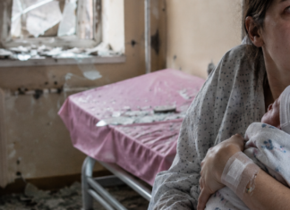 Россия ударила по роддому на юге Одесщины: в отделении были роженицы с младенцами