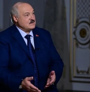 «Он все-таки воюет»: Лукашенко извинился перед Зеленским за свои слова и угрозы (видео)