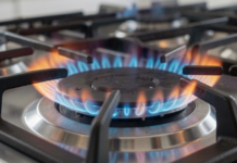 Авария в центре Одессы: десятки домов временно останутся без газа