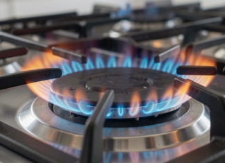 Авария в центре Одессы: десятки домов временно останутся без газа