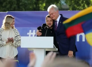 Науседа напомнил Навроцкому, почему не стоит ссориться с Зеленским